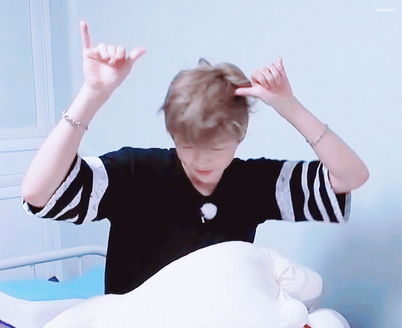 강다니엘 귀여울 줄 알았는데 막상 데뷔하니깐 | 인스티즈