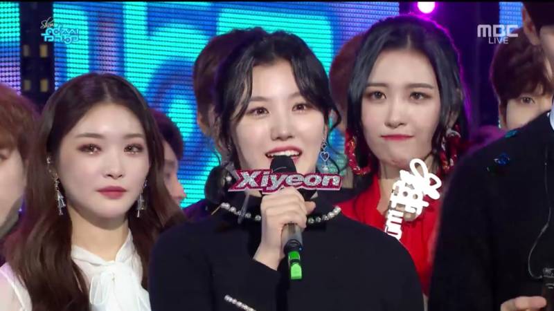 프리스틴 시연 원샷 받으라고 숨는 선미, 청하ㅋㅋㅋㅋㅋ | 인스티즈