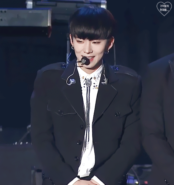 얘 웃는 거 너무 예쁘다고ㅠㅠㅠㅠㅠㅠㅠㅠㅠ | 인스티즈