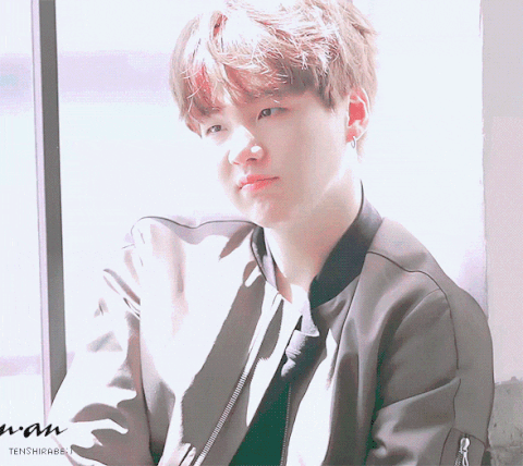 아니 진짜 나는 슈가가 고양이인지 몰랐어 근데 난 슈가가 강아지같아서 좋아해게 된거란말야?곤데 나빼고 다 고양이라고 그러두라 | 인스티즈