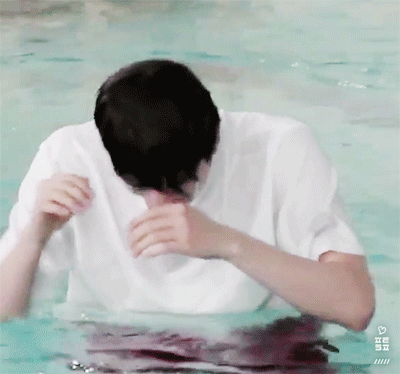 방탄 진 어깨 진짜 넓구나.... | 인스티즈