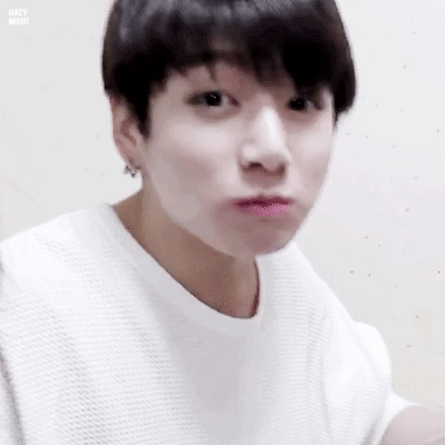 입으로 비닐 먹는 남자아이돌 멤버 | 인스티즈