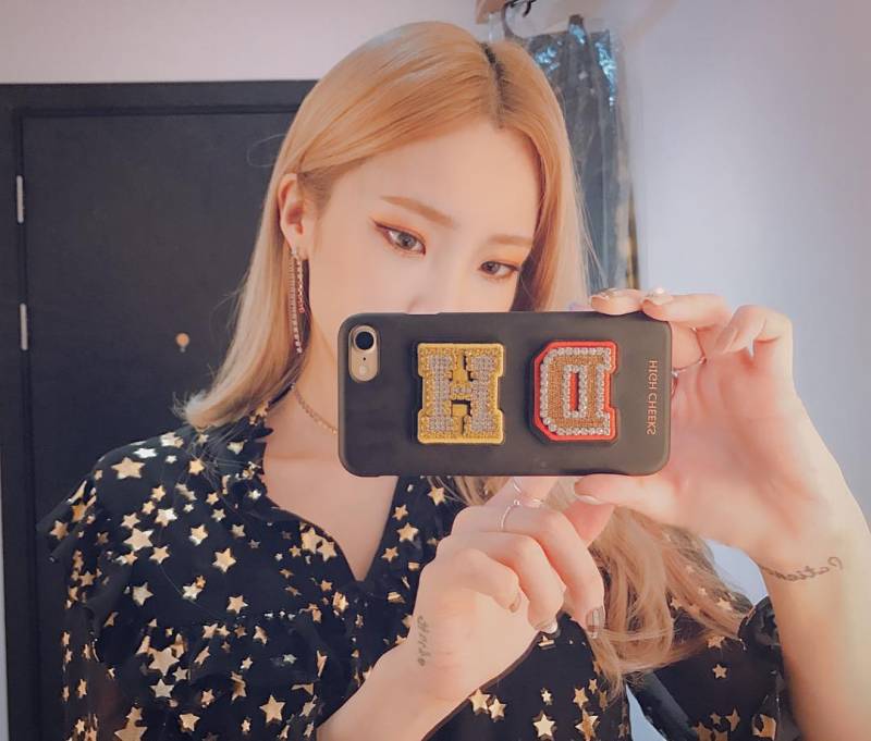 익들아 이거 케이스 제작 한거 일까ㅠㅠㅠ 어디서 산거일까ㅠㅠㅠ | 인스티즈