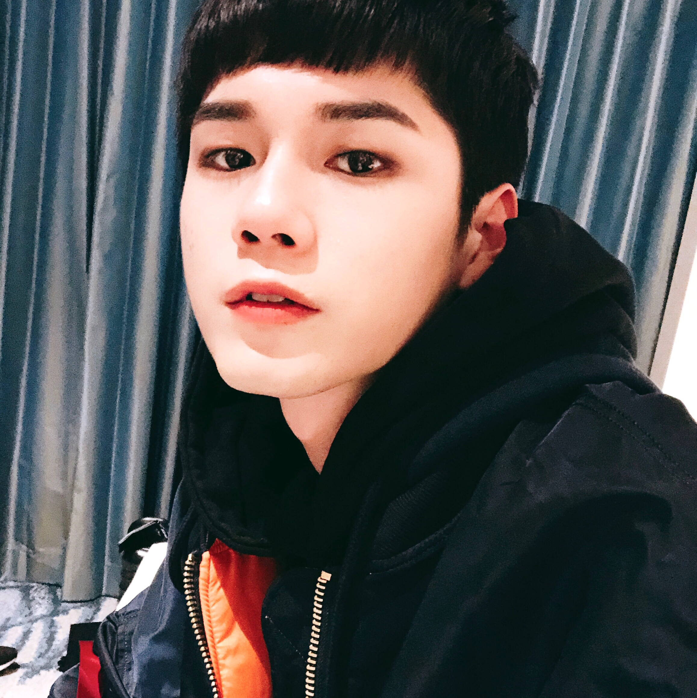 밤톨옹•••그립다•••셀카 충격이였는데••• | 인스티즈