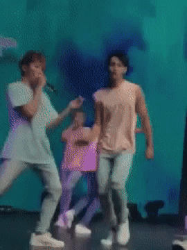 같은 그룹 안에 22cm의 키 차이가 있다는 게 신기하다 | 인스티즈