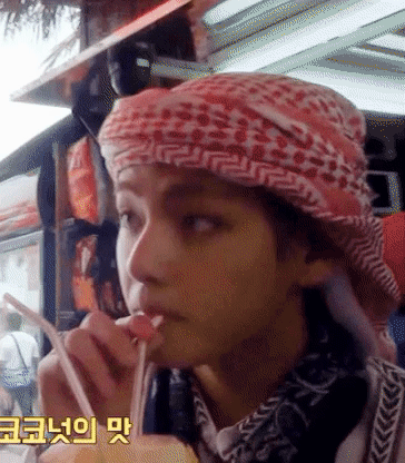 보고 있으면 시트콤에서 나오는 엉뚱하지만 귀엽고 순수한캐릭터같은 아이돌ㅋㅋㅋㅋㅋㅋㅋㅋㅋㅋㅋㅋㅋㅋㅋㅋㅋㅋㅋ | 인스티즈