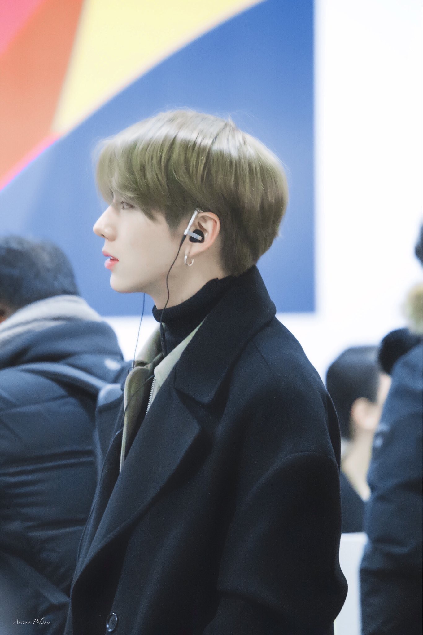 내가 본 사람 중에 코 제일 높고 뾰족하고 예쁜 거 같아 | 인스티즈