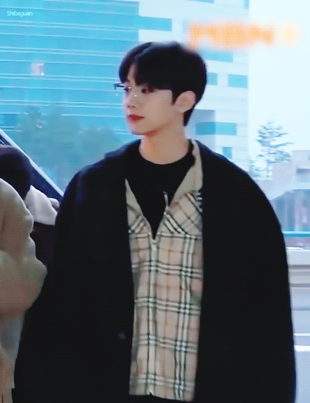 내 기준 라이관린 리즈 찍은날 | 인스티즈