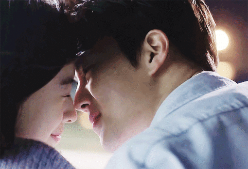 우리애들 설레는 키스신 개 마나 ! ! ! 다들 구경해! !엑소!! | 인스티즈