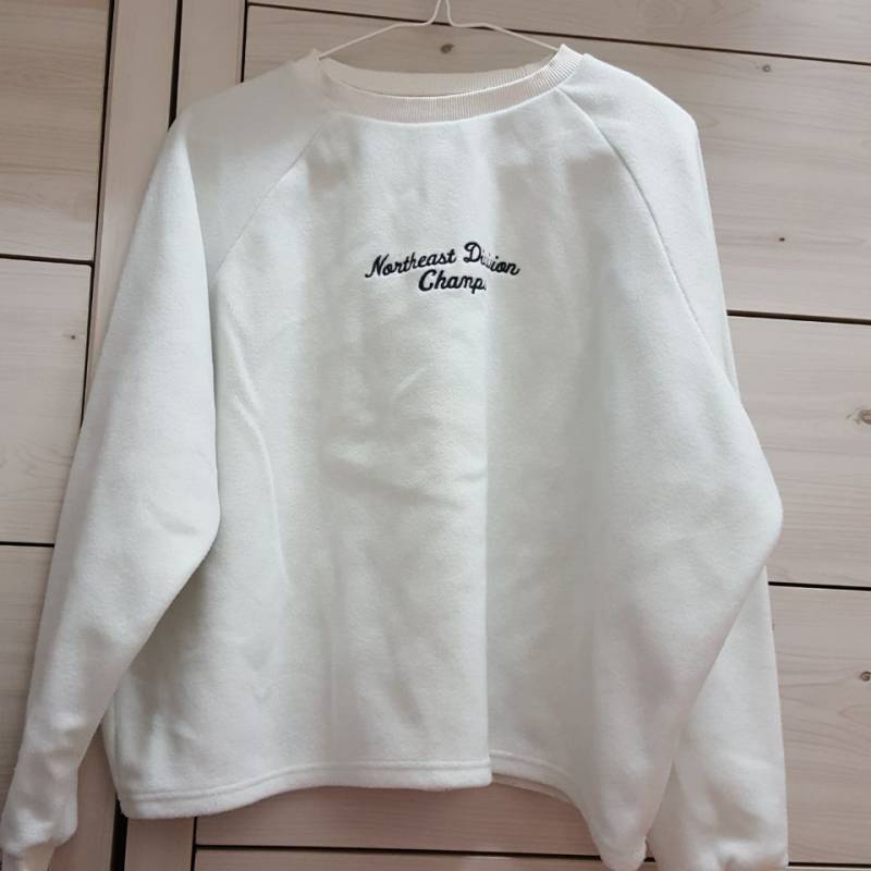 ♥옷장정리했습니다:-) 5천원 이하♥ 아디다스,스파오,빈폴,르꼬끄,귀마개, 치마, 니트,후드티,맨투맨 등등 싸게 가져가세요 | 인스티즈