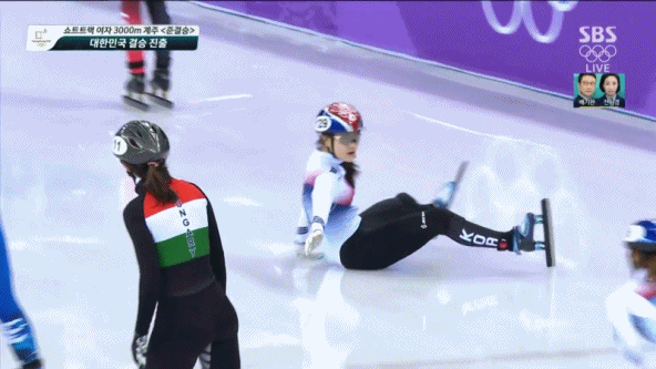 다시 봐도 소름돋는 오늘자 여자 쇼트트랙 계주.gif | 인스티즈