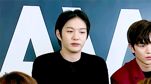 홍합머리였다가 머리 빼니까(?) 잘생김 | 인스티즈