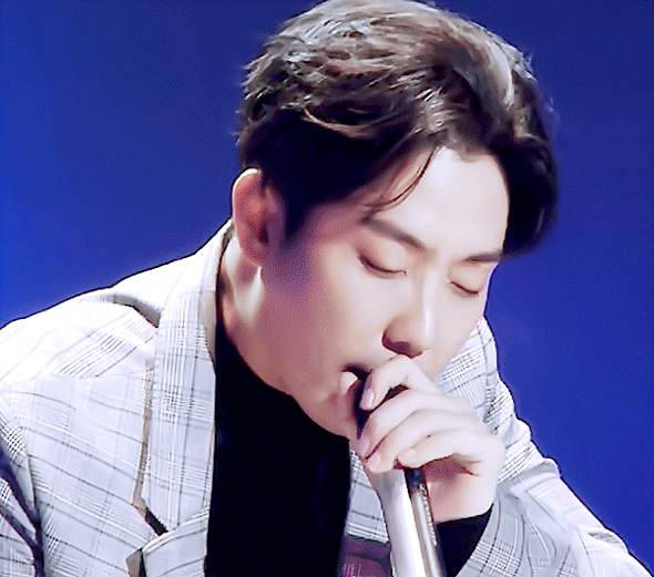 ㄹㅇ 상반되는 두 남돌의 겁나 구린 옷을 대처하는 방법 | 인스티즈