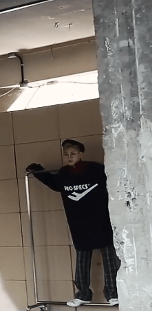 키 187의 현빈이가 행거를 보면 하는 일 | 인스티즈