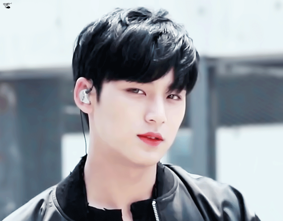 선생님들이 졸사 찍는 거 얘기 안 해줘서 아침에 축구 한 시간 뛰고 찍었다는 남돌 | 인스티즈