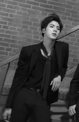 방탄 석진이 생긴게 단정해서 그런지 | 인스티즈