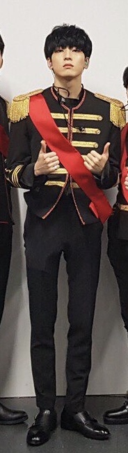 피지컬 좋다는 남돌들 많이 봤지만 내 기준 피지컬 쩌는 남돌 갑은 얘임 | 인스티즈