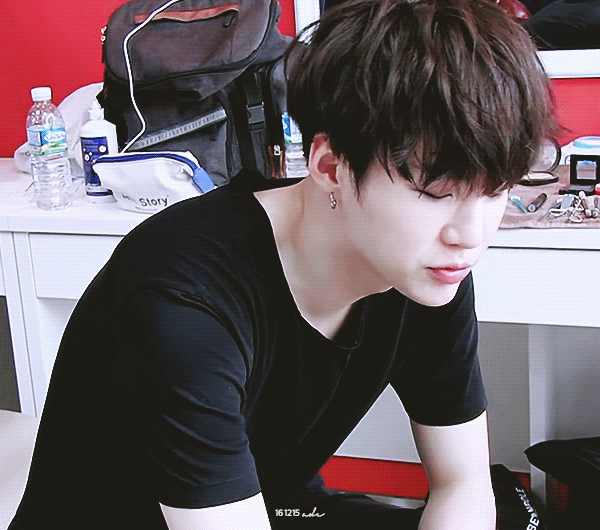 안본 큰방탄들은 제발봐라 웬만한 인소는 가뿐히 뛰어넘는 민윤기 팬싸후기..... | 인스티즈