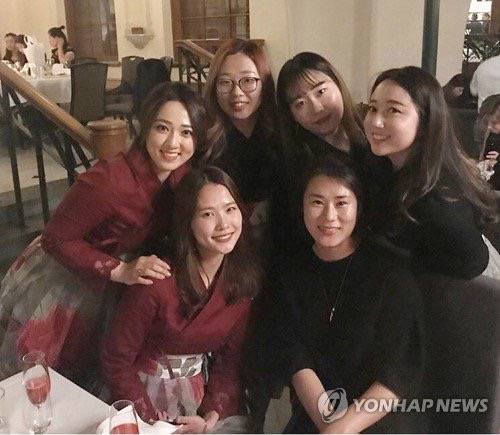 이 사진 경애선수랑 영미선수 진짜 똑같닼ㅋㅋ | 인스티즈