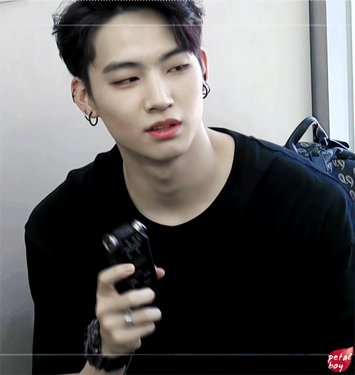 난 이런 얼굴이 설레더라.. | 인스티즈