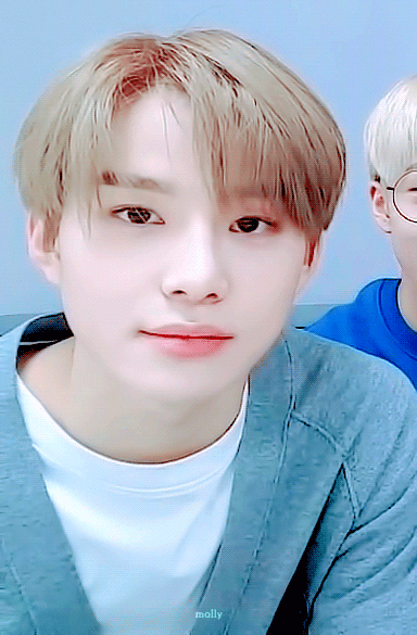 에바킹스적인 김정우 미모 자랑타임 | 인스티즈