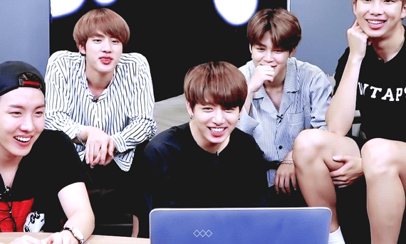 방탄은 막내 조련사 6명과 아기장수 꾹투리로 이루어졌다 | 인스티즈