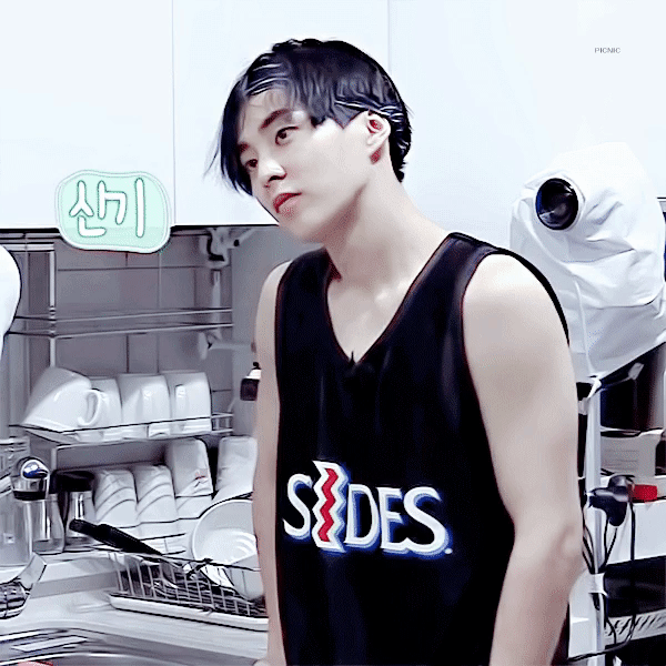 고양이선배님이 젤리친구 바라보는 눈빛.gif | 인스티즈