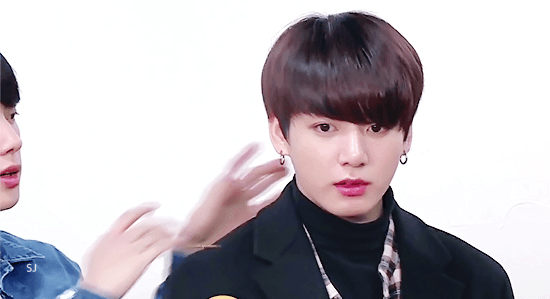 정국이 형아 손길 자연스럽게 받아들이는거ㅠㅠㅠㅠ | 인스티즈