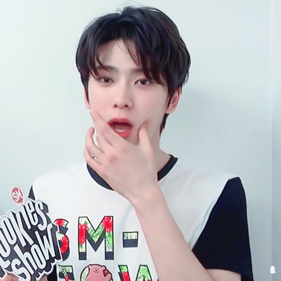 갠적으로 재현 흑발 제일좋아함ㅠㅠㅠ세상에서 제일 하얘져 | 인스티즈