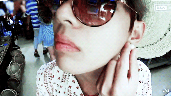 진주 귀걸이를 해보고 싶었던 뷔 | 인스티즈