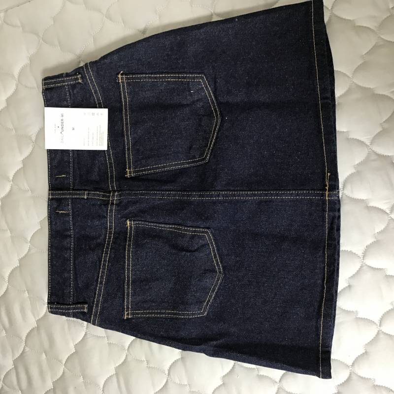 🍑언더비 시착도 하지 않은 새상품 생지 치마M) 22000>18000(택포)판매🍑 | 인스티즈