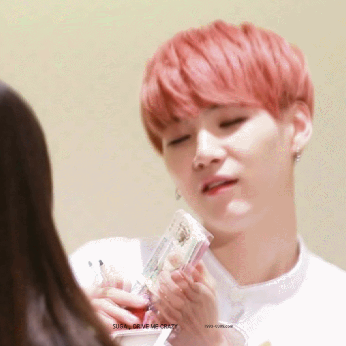 슈가 이짤 뭔데 설레는거지.....? | 인스티즈