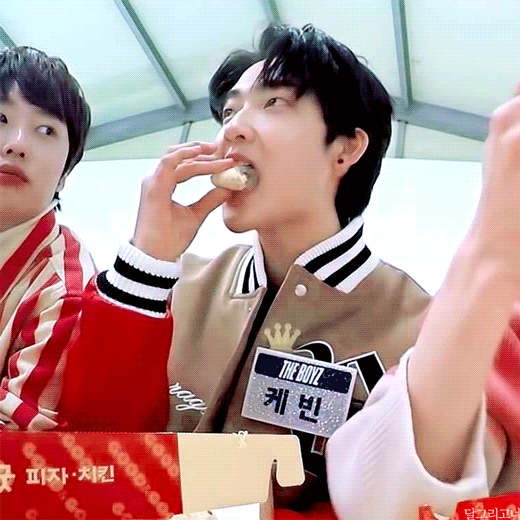 데뷔 초 너무 잘먹던 더보이즈... | 인스티즈