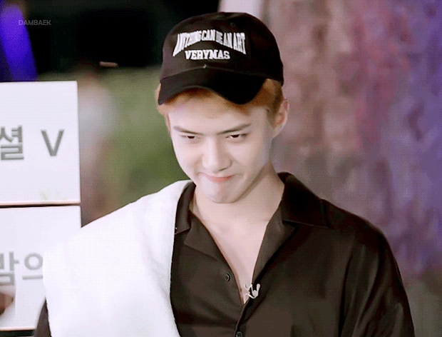 나징 기분이 너무 좋아서 입꼬리랑 광대 대박으로 올라갔음 | 인스티즈