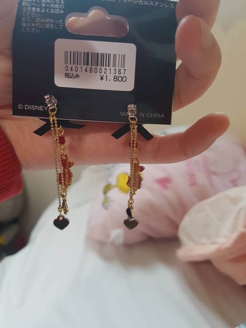 도쿄 디즈니랜드에서 샀던 귀걸이 판매합니다!! | 인스티즈