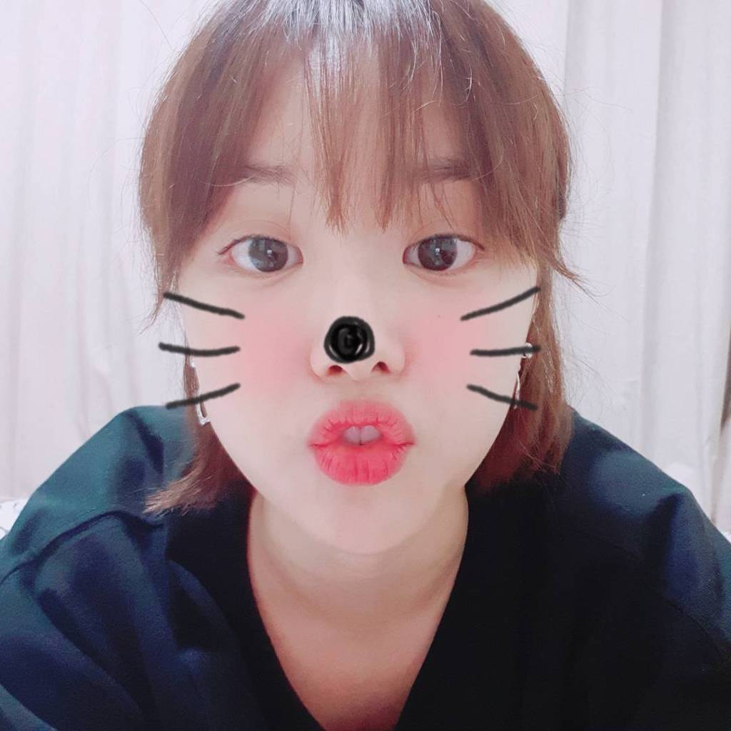 송지은 눈 넘나 땡그리 | 인스티즈