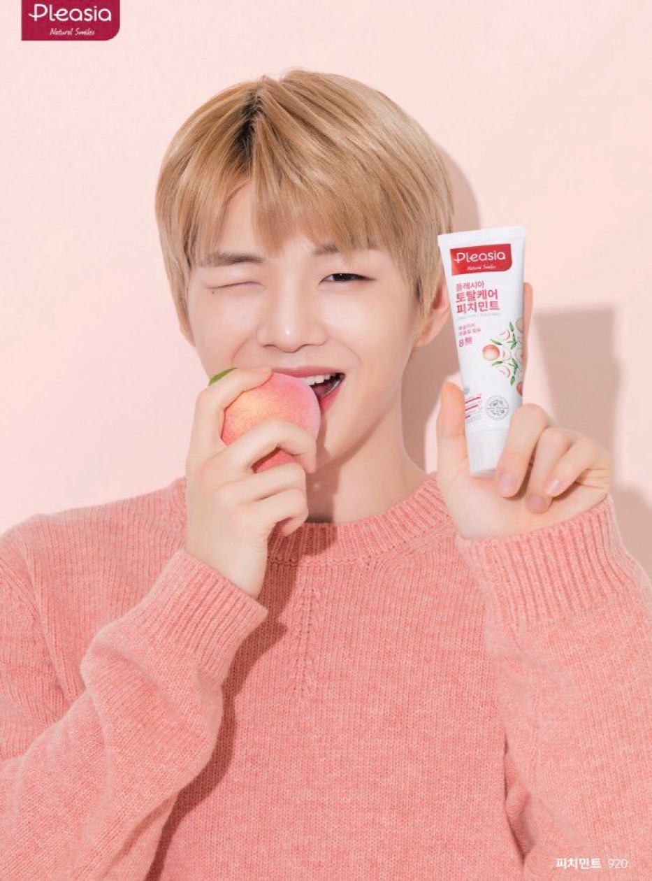 강다니엘은 턱 피지컬 손 다 국보급이지만 이것도임 | 인스티즈