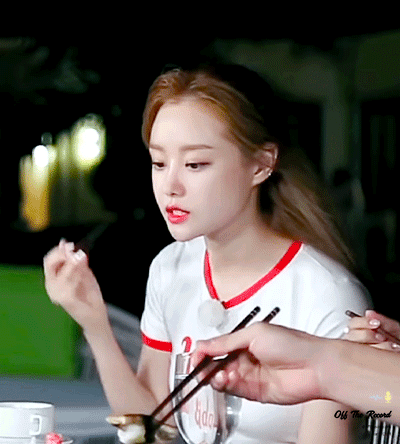 그 시절 송지은 이쁜데 메보까지 하고 | 인스티즈