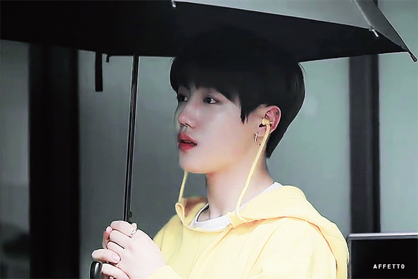 잘생겼는데 춤도 잘 추고 랩도 잘 하고 노래도 잘하고 웃기는 것도 잘 하는게 가능한가 했는데 | 인스티즈