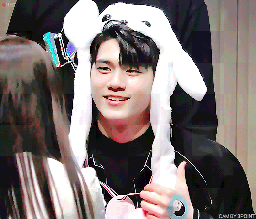 너네 옹성우 좋아하는거 이거지? | 인스티즈