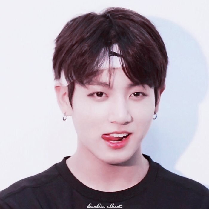 방탄소년단 코디 선생님들..우리 정국이 이 착장 자주 해주시지 않는 이유 설명 부탁드려여😭 | 인스티즈