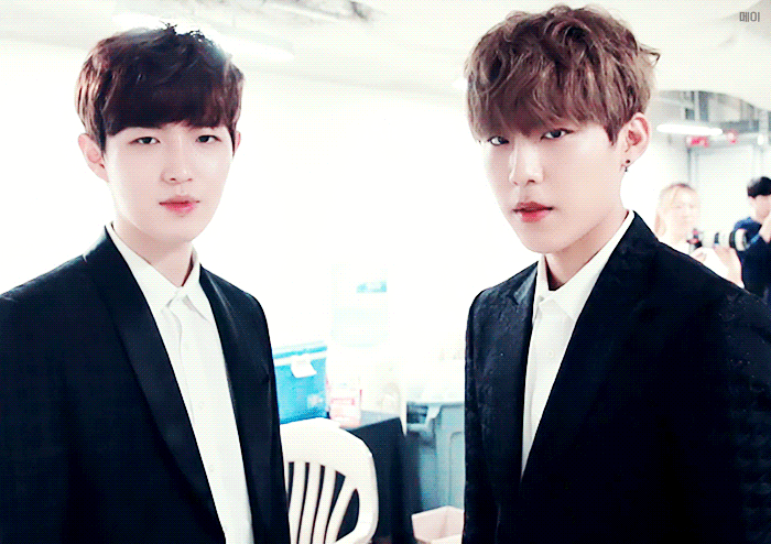 아닠ㅋㅋㅋ 김재환 박우진 둘이 동갑같은게 | 인스티즈