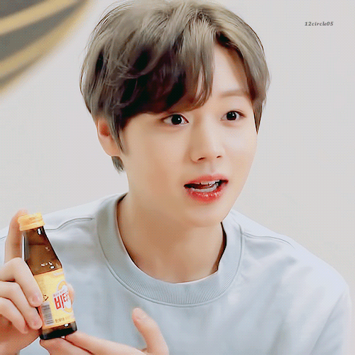 박지훈 이거 진짜 뽀짝+똑똑이 같음 | 인스티즈