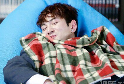 동호야 잘잤어? 안 일어난거 알아 | 인스티즈