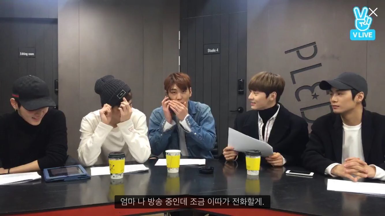 영상으로 봐야 진가를 알지만 사진으로 봐도 대유잼인 뉴이스트 웃음 테라피 모음 ㅋㅋㅋ | 인스티즈