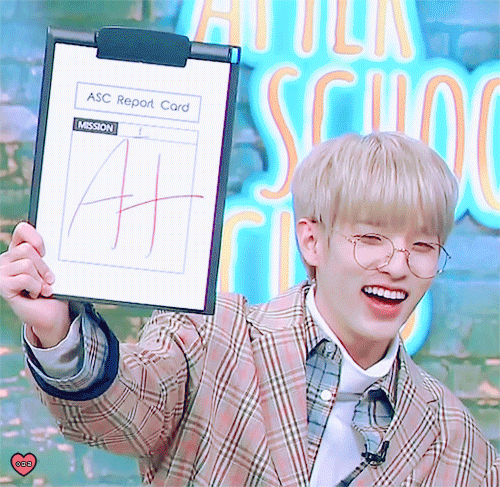 너드미가 흐르다 못해 넘치는 애 찾으면 그냥 얘 사진이나 영상 보면 됨 | 인스티즈