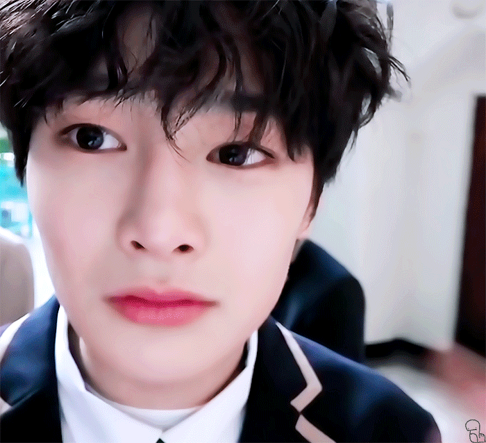 눈 가로로 긴 사람 좋아하는 익들한테 보여주고싶은 우리막내 | 인스티즈