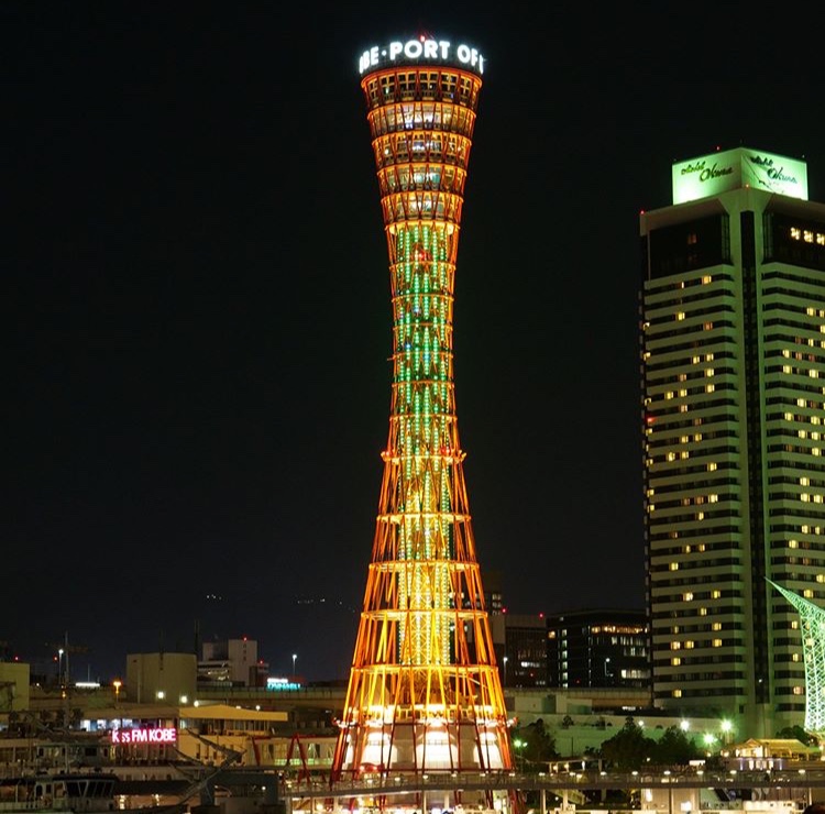 일본 5개 도시 타워를 자신들의 색으로 물들여버린 아이돌.jpg | 인스티즈