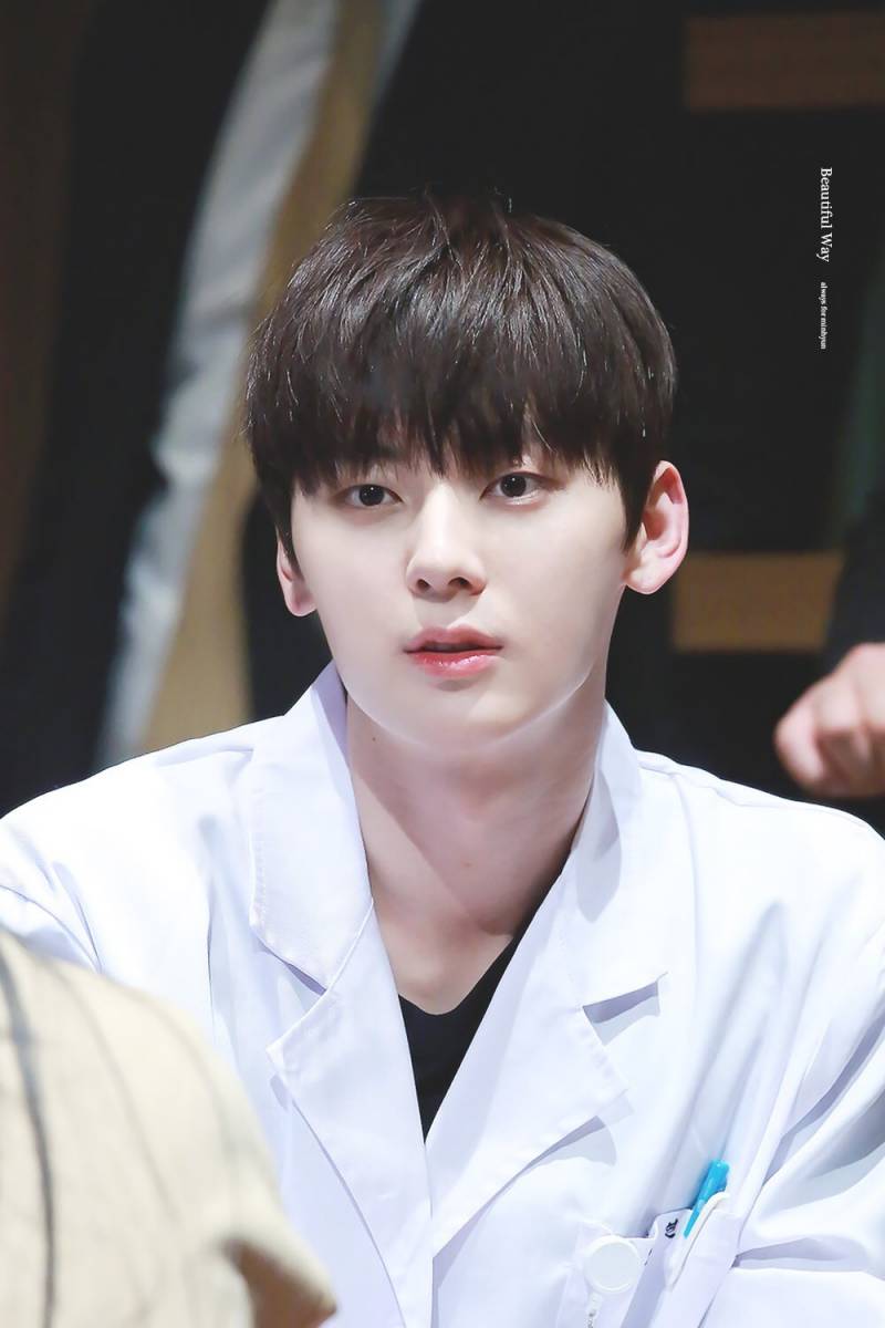 [워너원/뉴이스트/황민현] 소아외과 전문의 황민현 | 인스티즈