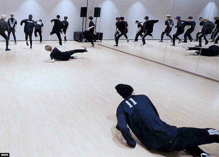 새벽이자나 그치? 핫한거 보구가🔥🔥🔥 | 인스티즈